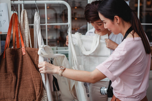 What are the Top Reasons Tote Bags Have Become a Fashion Accessory?